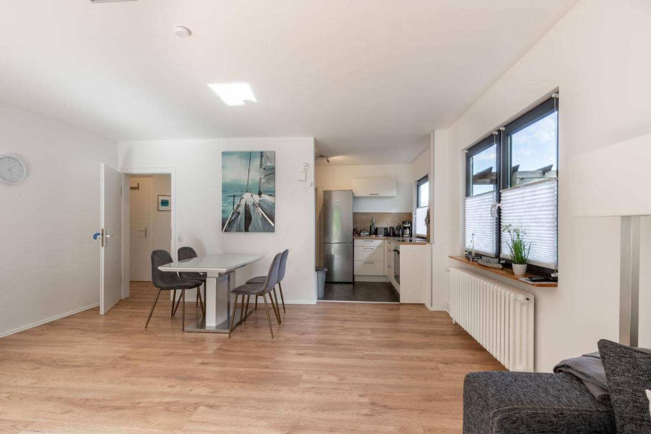 Kpt Verwaltungs Und Service Gbr Plön Exteriör bild